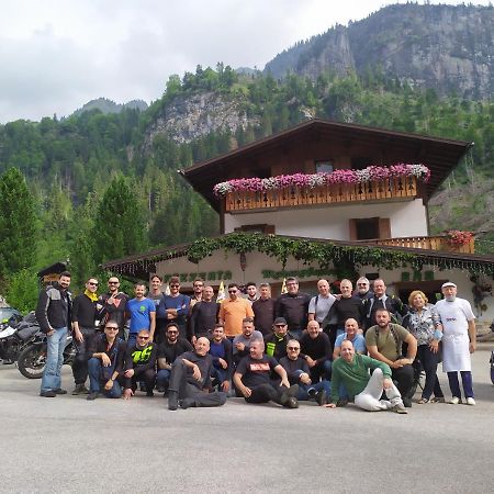 Affittacamere Pizzeria Marmolada Rocca Pietore Buitenkant foto