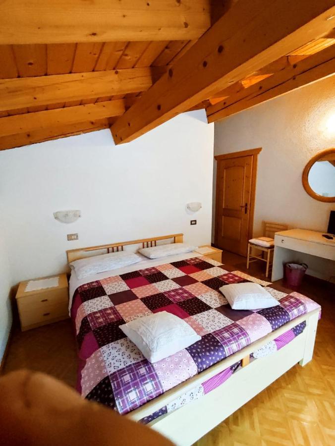 Affittacamere Pizzeria Marmolada Rocca Pietore Buitenkant foto