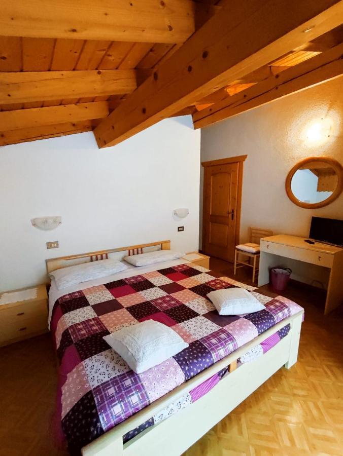 Affittacamere Pizzeria Marmolada Rocca Pietore Buitenkant foto
