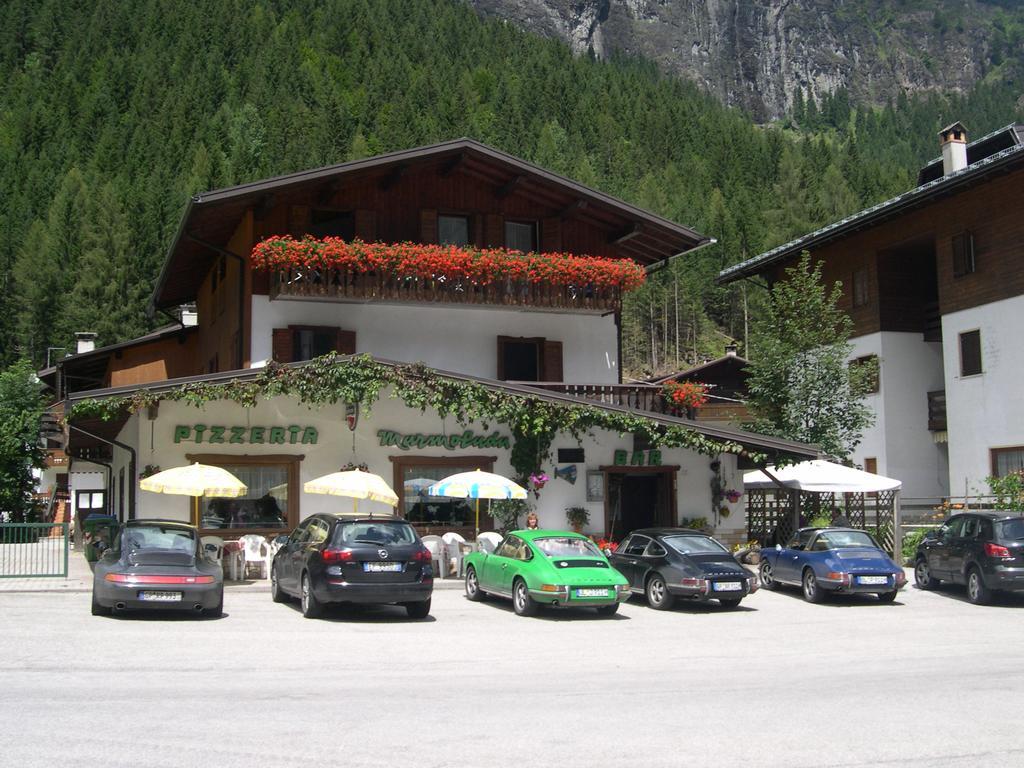 Affittacamere Pizzeria Marmolada Rocca Pietore Buitenkant foto